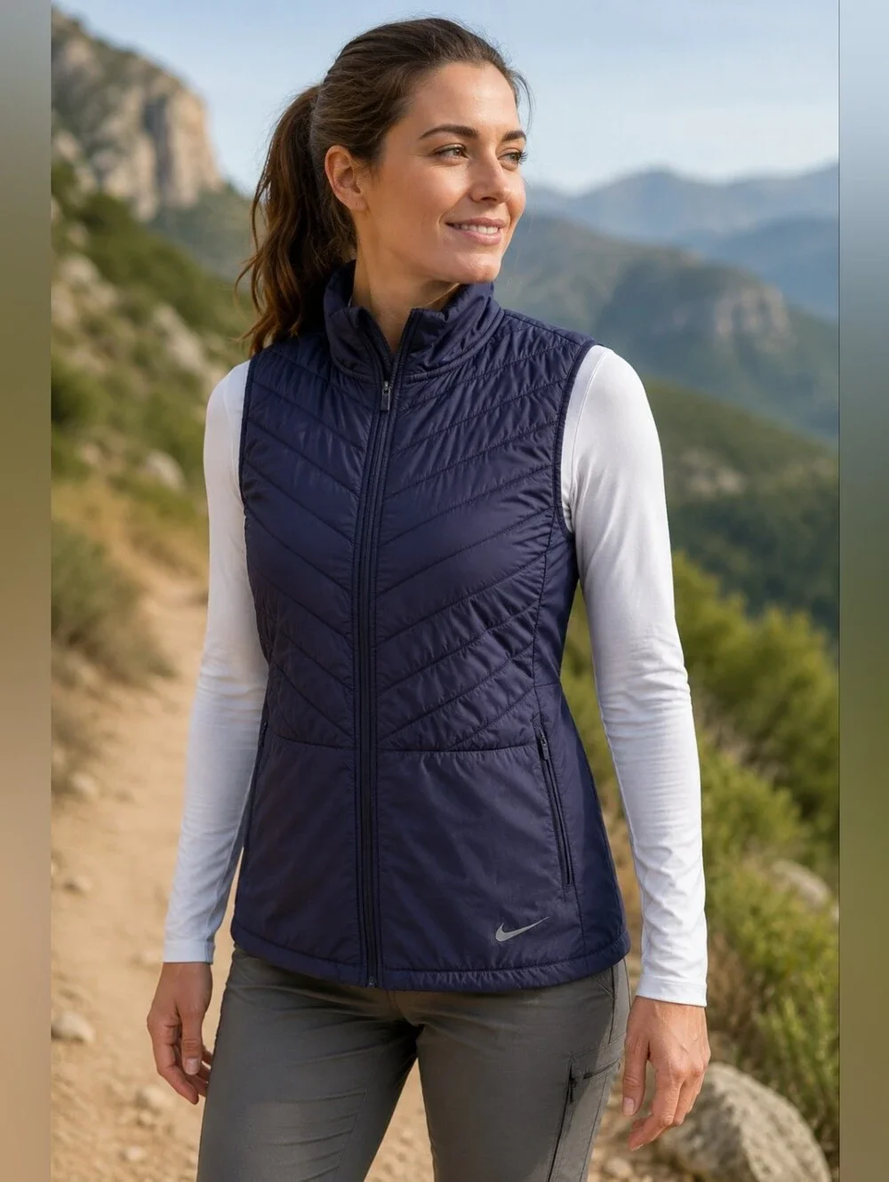 Nike Women’s Running Vest XL AeroLayer Athleisure Gorpcore Hiking Outdoors